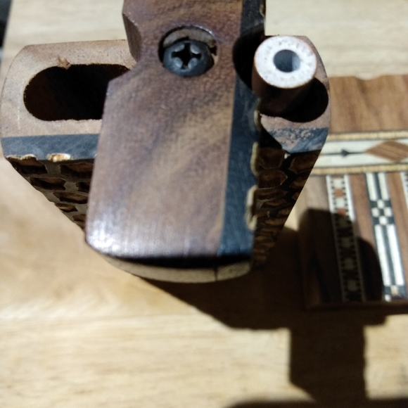 Small Wood dugout with bat - Picture 4 of 4